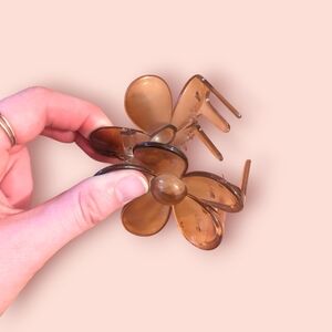 Princess Polly Sun Spirit Hair Clip in brown 🤎